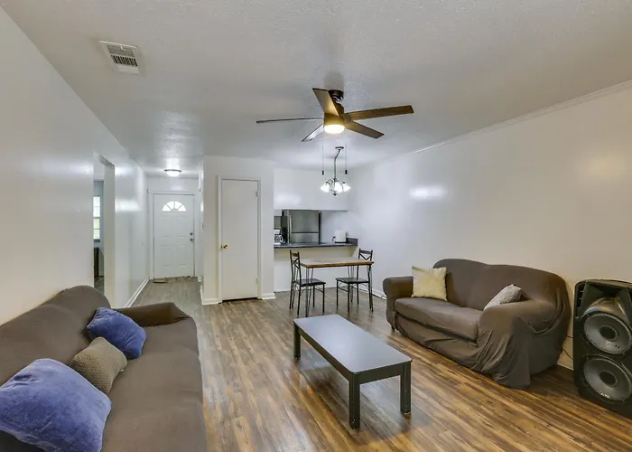 Pet-friendly Fsu W/ Private Fenced Yard
