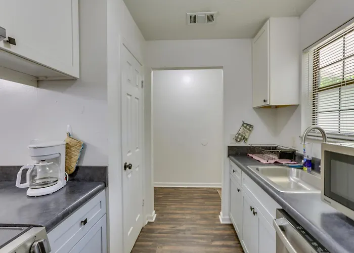 Pet-friendly Fsu W/ Private Fenced Yard * Tallahassee